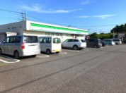 ファミリーマート　牛久警察署前店