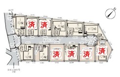 ～全１２棟の新規コミュニティ～
・全１２棟の新規開発地なので、綺麗な区画が広がります。
・昔からの街並みにポツンと１棟建つ場合と違い、周囲に馴染みやすいのも嬉しいポイントですね。
