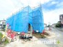 A号棟 ～閑静な住宅街の立地～
・周辺は閑静な住宅街となっておりますので、静かな暮らしをご実現いただけます。
・前面道路の交通量も多くないので、小さなお子様がいるご家庭でもご安心ですね。
